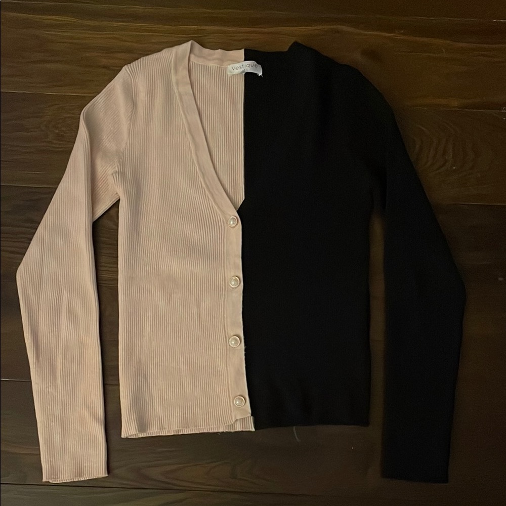 Vestique Colorblock Cardigan